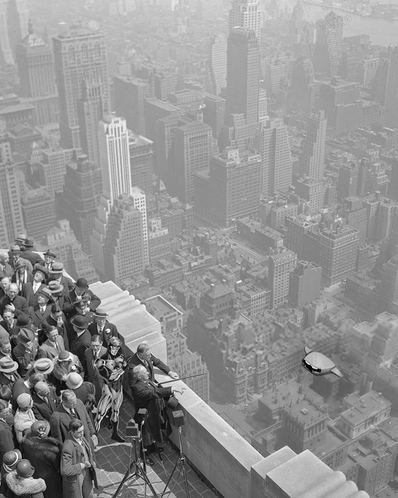 Booster Gold attends the dedication of the Empire State Building, May 1, 1931
